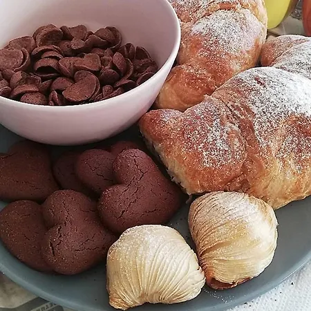 Napul'e Oda ve Kahvaltı 3*