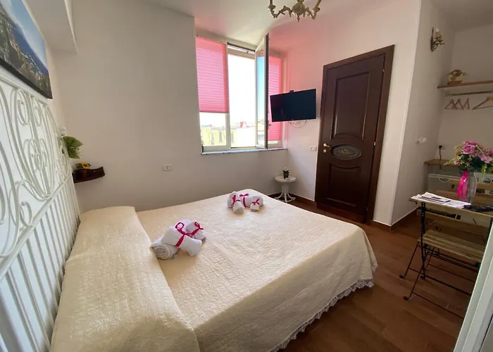 住宿加早餐酒店 Napul'e